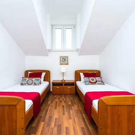 Apartman Two Palm Trees *